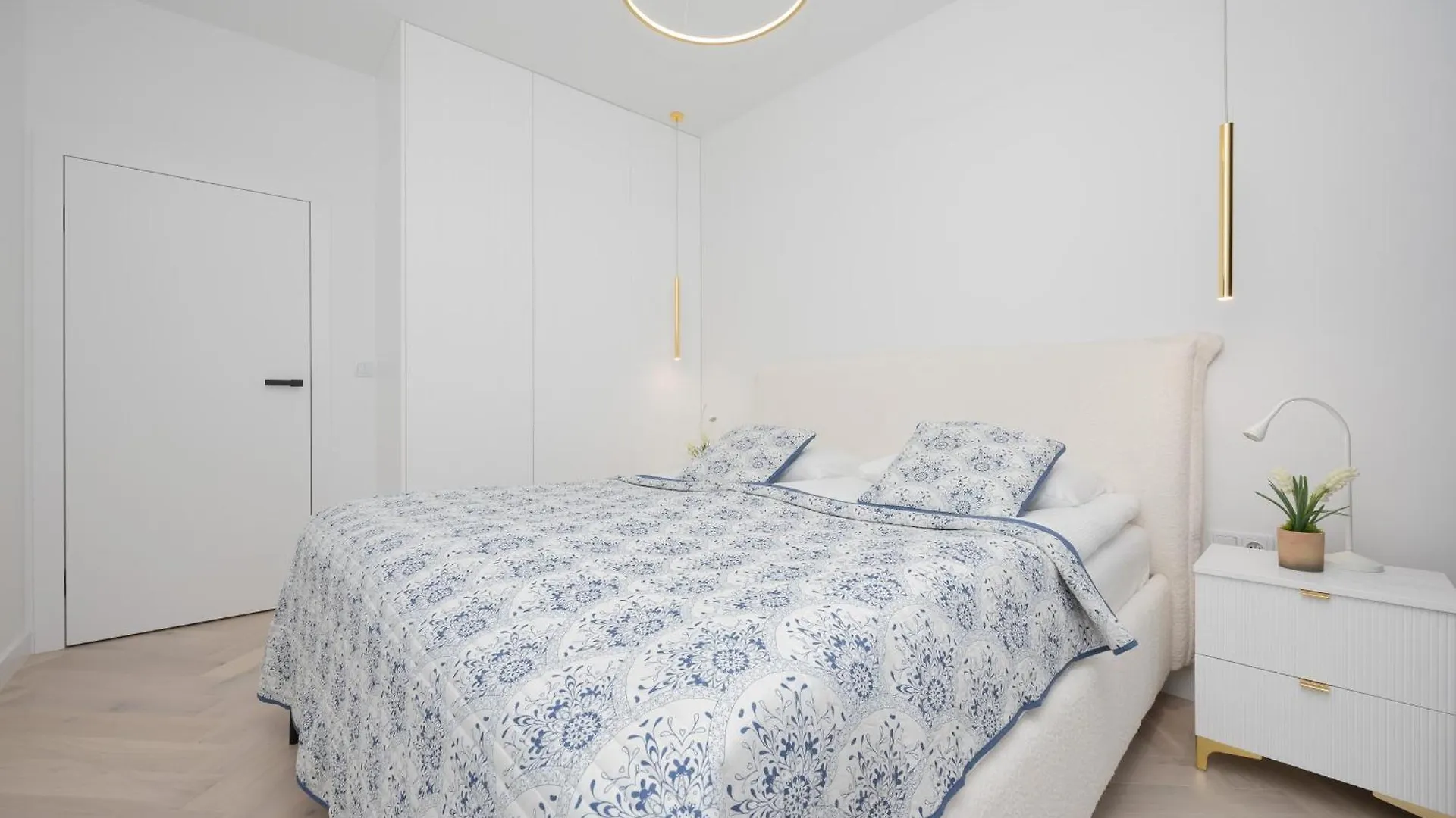 Lux Grzybowska Apartments With Parking By Renters Prestige Warsaw