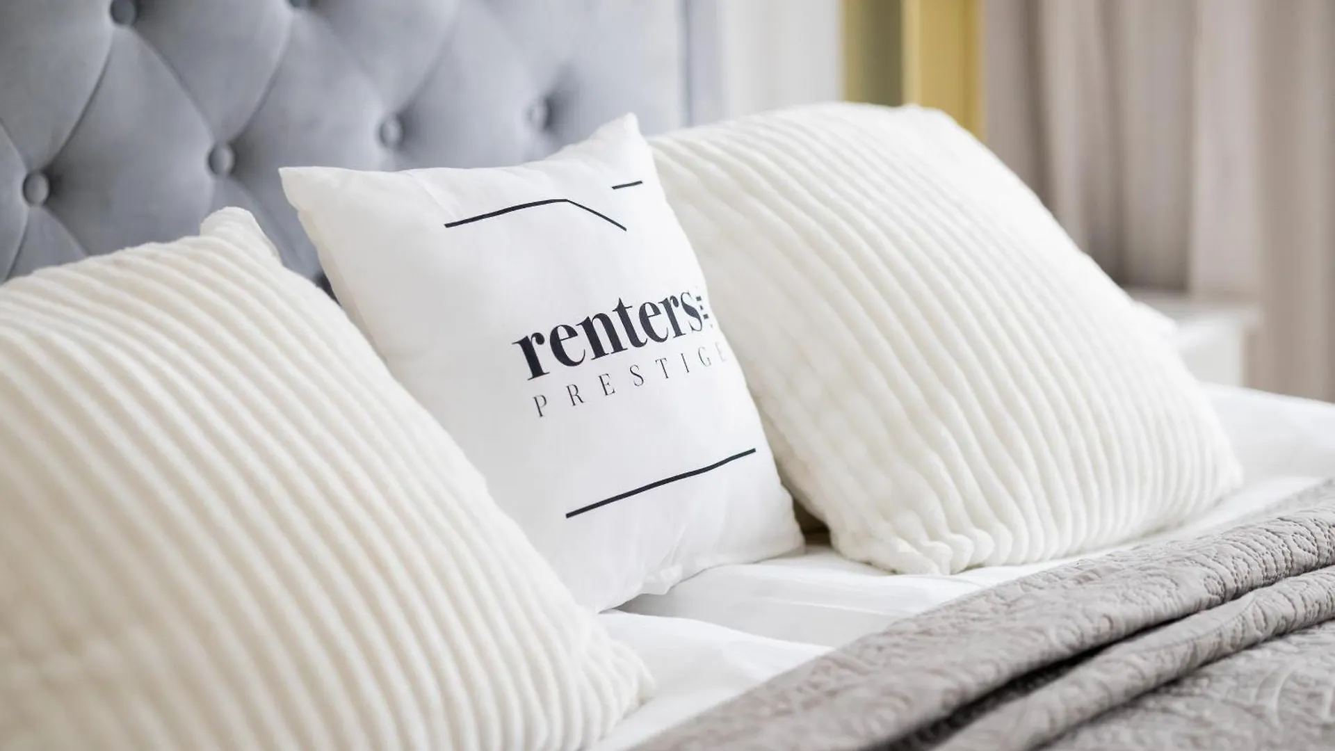 Lux Grzybowska Apartments With Parking By Renters Prestige Warsaw Poland