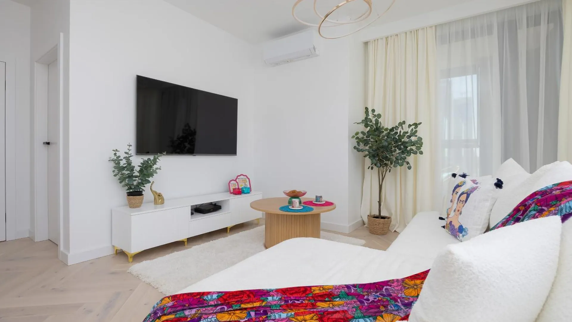Lux Grzybowska Apartments With Parking By Renters Prestige Warsaw